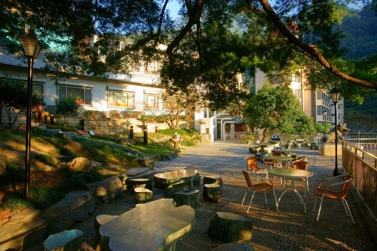 Utopia Holiday Hotel Хэпин Экстерьер фото